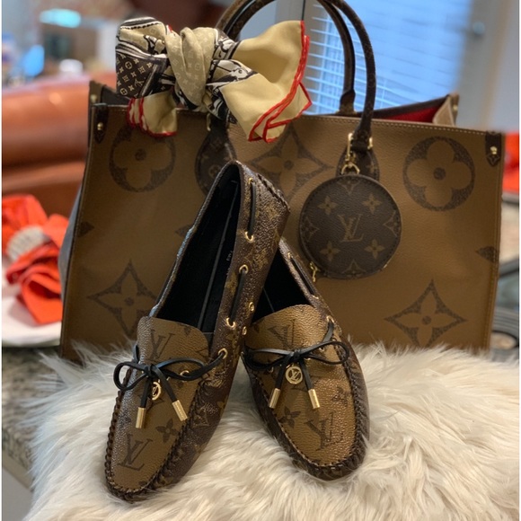 👗👛👜. Check out my closet👜👚👛 - Picture 11 of 17